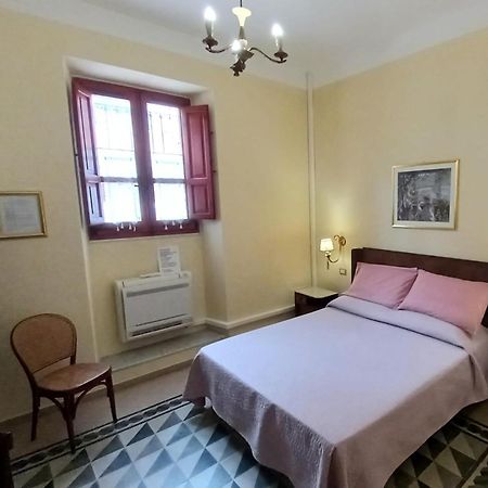 B&B Antica Villa Quartu Sant'Elena Eksteriør billede