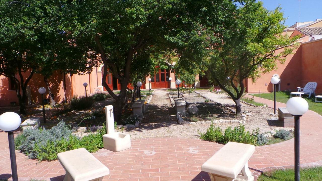 B&B Antica Villa Quartu Sant'Elena Eksteriør billede