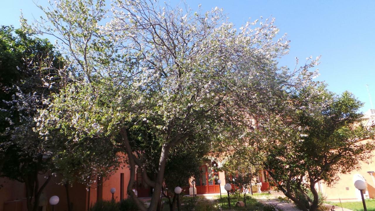 B&B Antica Villa Quartu Sant'Elena Eksteriør billede